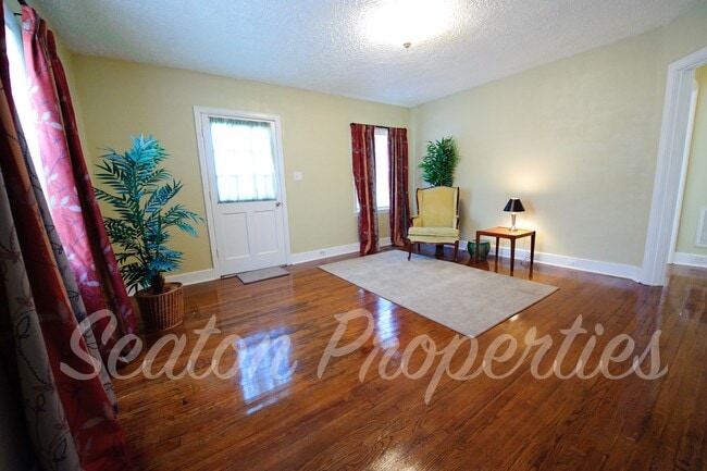 Building Photo - 2817 Boright Dr