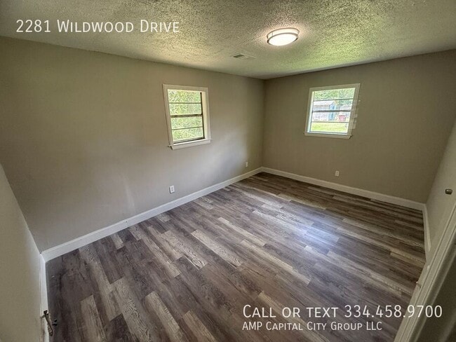 Building Photo - 2281 Wildwood Dr