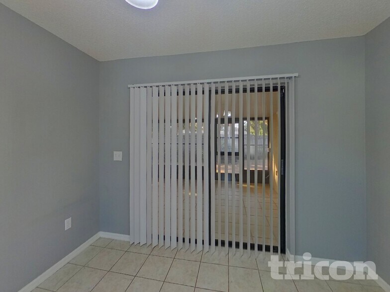 Building Photo - 2008 59th Cir S