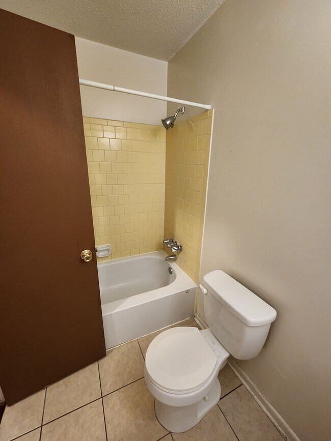 Building Photo - 917 Charles C. Frasier Blvd