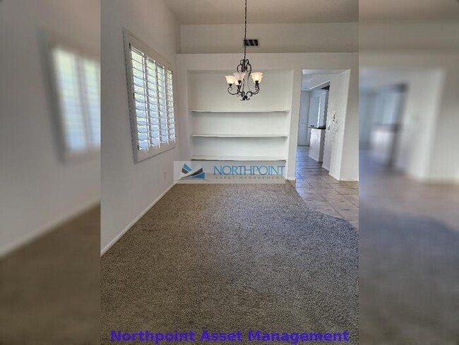 Building Photo - Gorgeous 5 bedroom, 3 bathroom home in Ant...