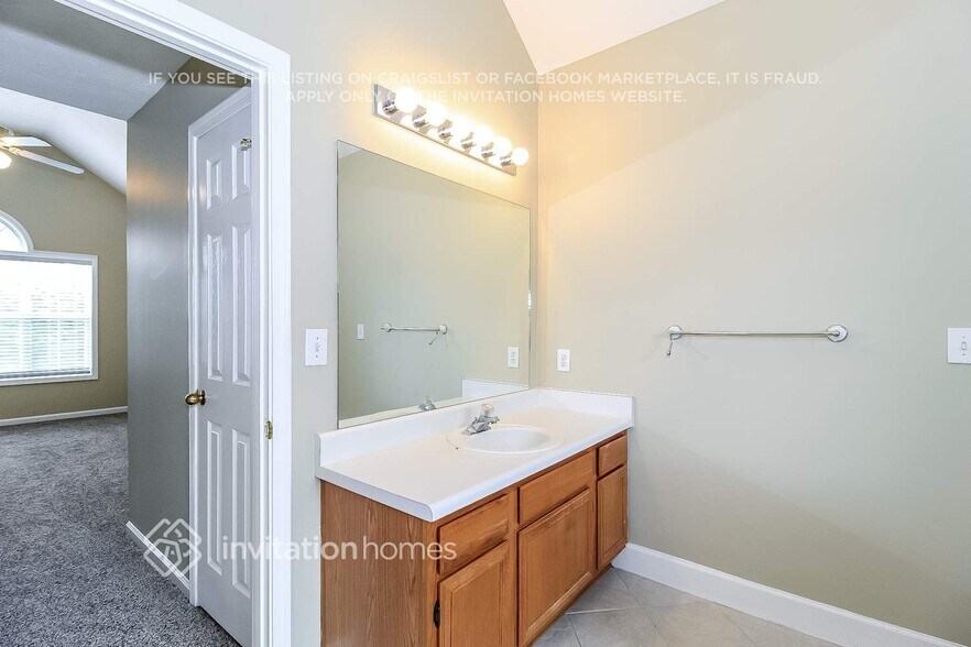 Building Photo - 3208 Evonshire Ln