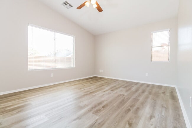 Building Photo - 7311 W Cordes Rd