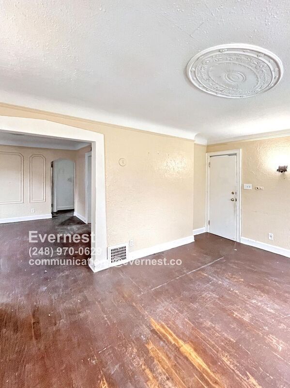 Building Photo - 15395 Ardmore St