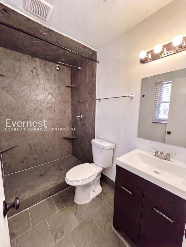 Building Photo - 3101 Amidon Dr