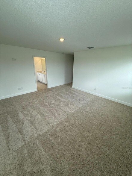 Building Photo - 2313 Broadbrook Dr