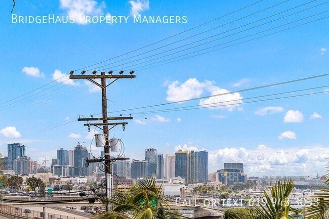 Building Photo - 3033 India St