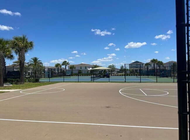 Building Photo - Isles of Lake Nona!! 3 Bedroom 2.5 Bathroom Townhome