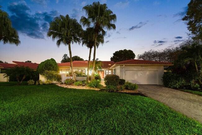 Building Photo - 18 Bristol Ln