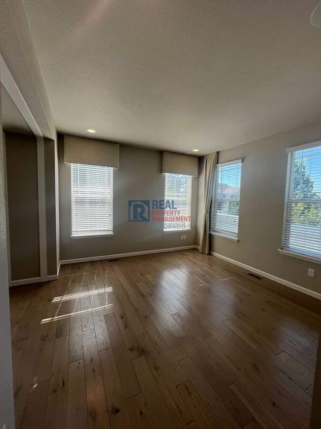 Building Photo - 14852 E Poundstone Dr