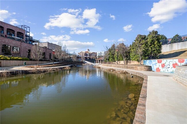 Building Photo - 1230 Ainsworth Alley