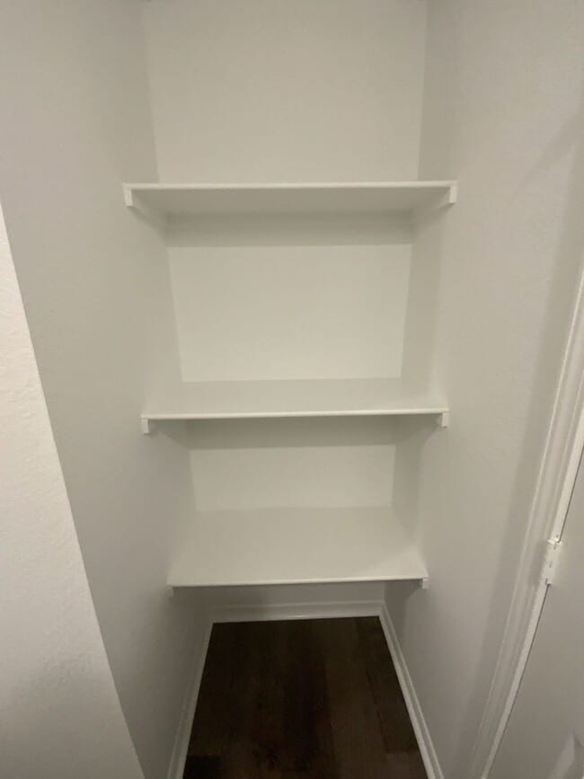 Building Photo - 8101 Donna Dr