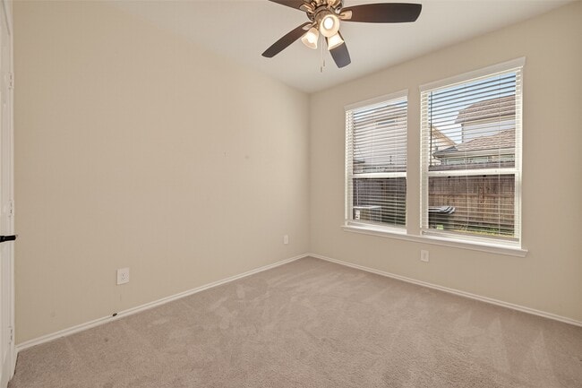 Building Photo - 3405 Knighton Hill Dr