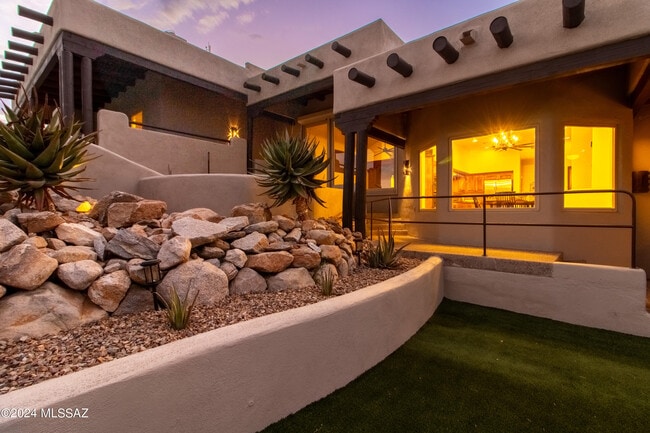 Building Photo - 6269 N Paseo Valdear