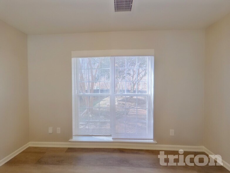 Building Photo - 7427 Balancing Rock Ct