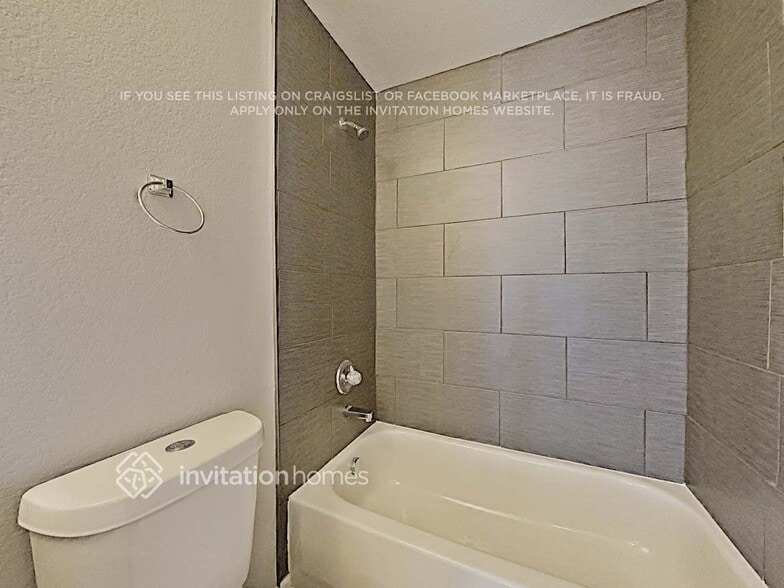 Building Photo - 6428 Elsinore Dr