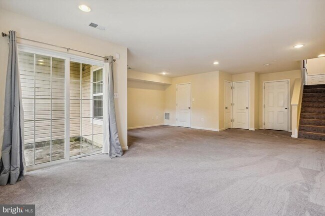 Building Photo - 642 Highland Farms Cir