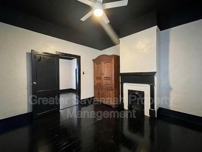 Building Photo - 2221 Harden St