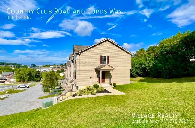 Building Photo - 703 Country Club Rd