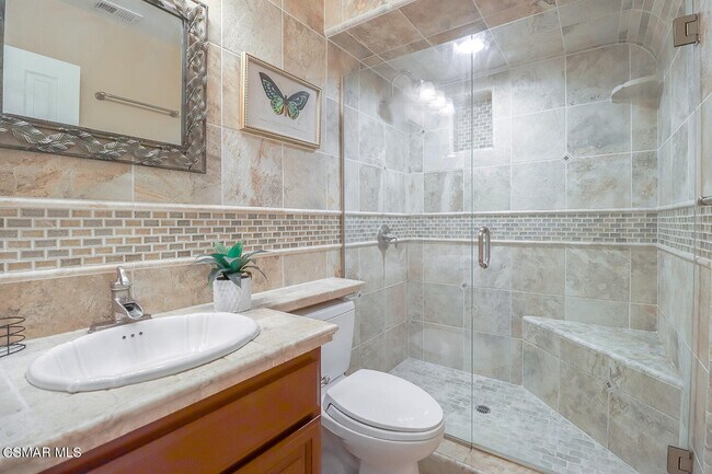 Building Photo - 2612 Yellowwood Dr