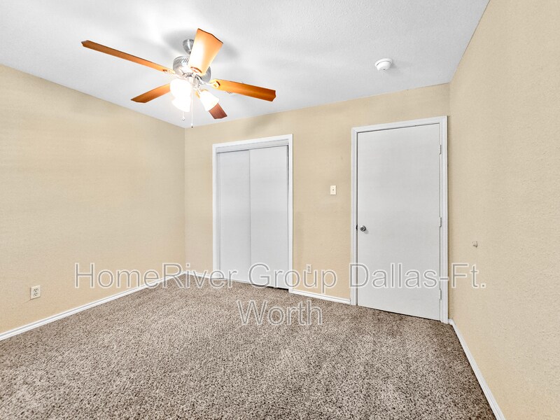 Building Photo - 6824 Shadydale Dr