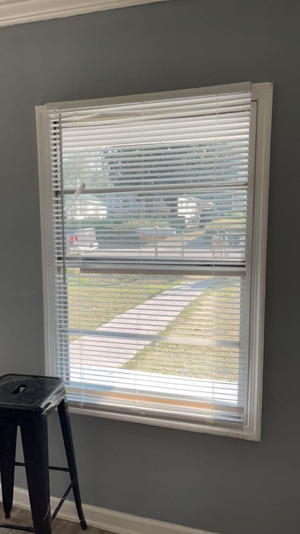 Building Photo - 2635 Royal St