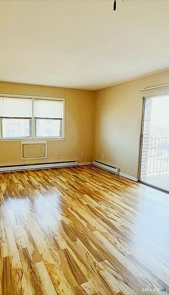 Building Photo - 308 Meadowside Rd