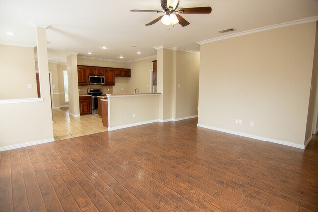Building Photo - 10960 Hawks Landing Rd