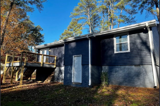 Building Photo - Cozy Ranch Home