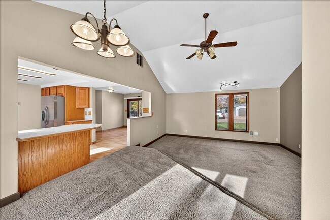 Building Photo - Spacious 4-Bedroom Home Minutes from Downtown Boise