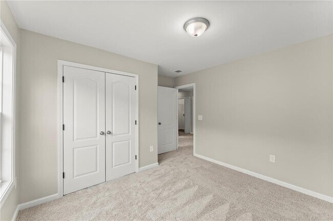 Building Photo - 52 Kaleb Ct
