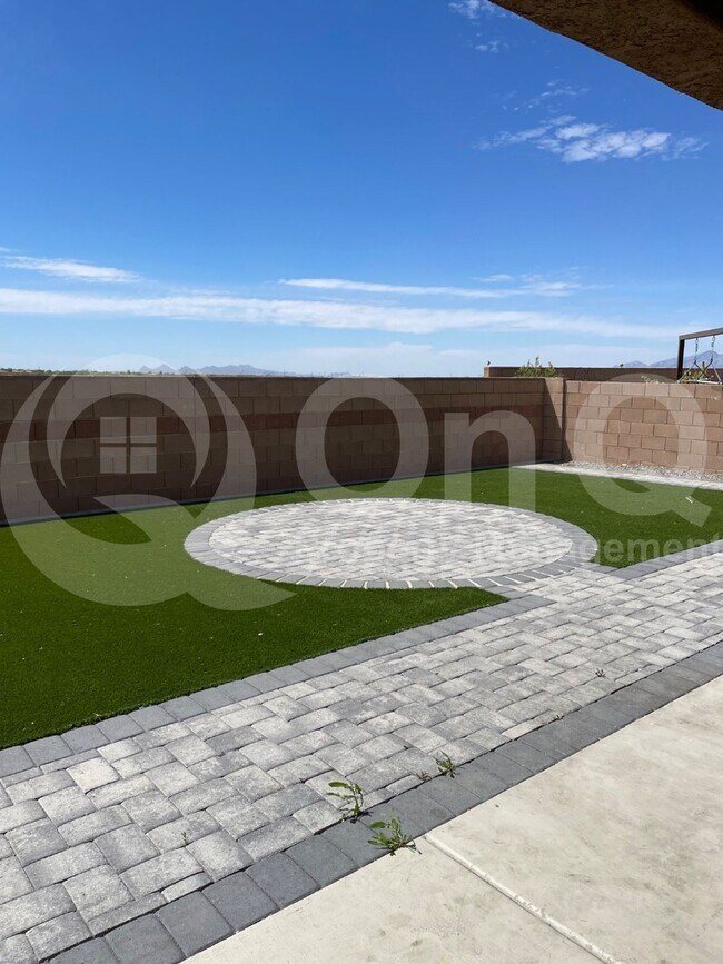 Building Photo - 10296 S Cienega Knolls Loop