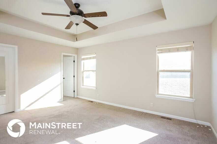 Building Photo - 1303 NW High View Dr