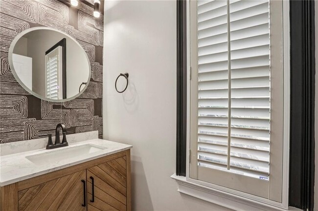 Building Photo - 1536 Oak Grove Rd