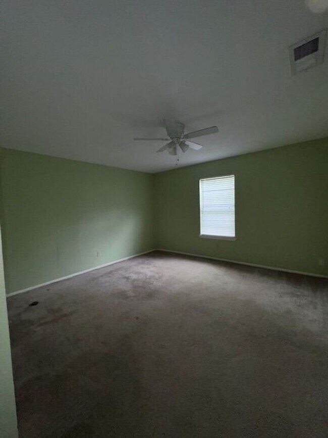 Building Photo - 1100 sqft under $1000-Calallen Area