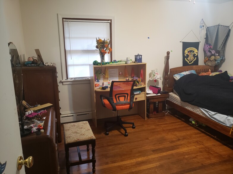 Building Photo - 1001 Shelby Dr