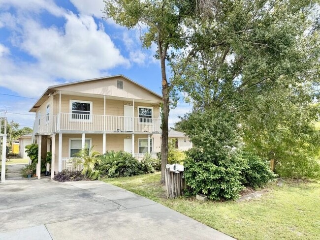 Building Photo - 1138 30th St S