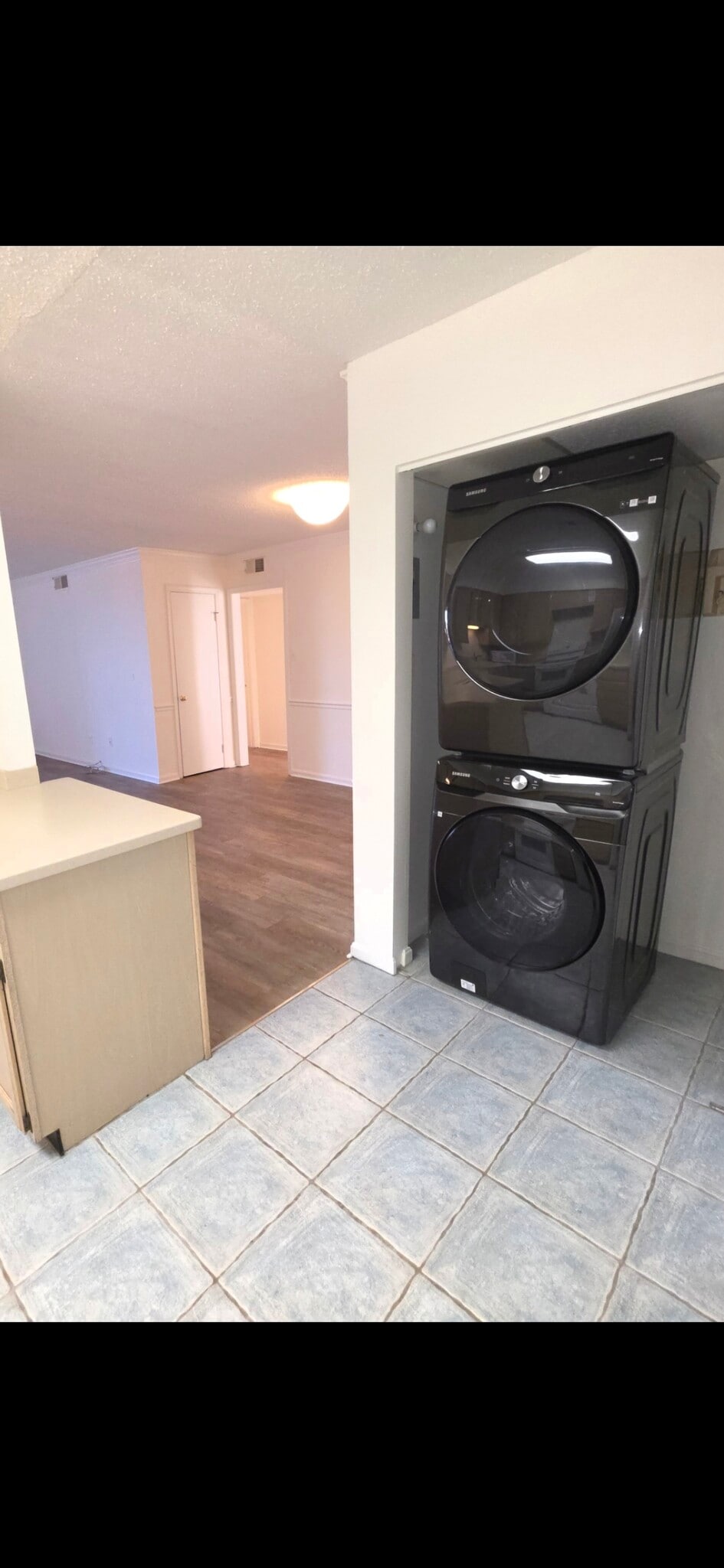 Kitchen/Laundry - 3115 Patrick Henry Dr