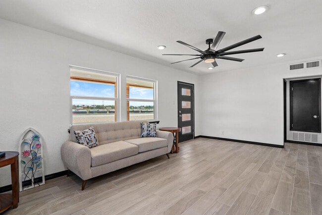 Building Photo - 4108 Payne Cir