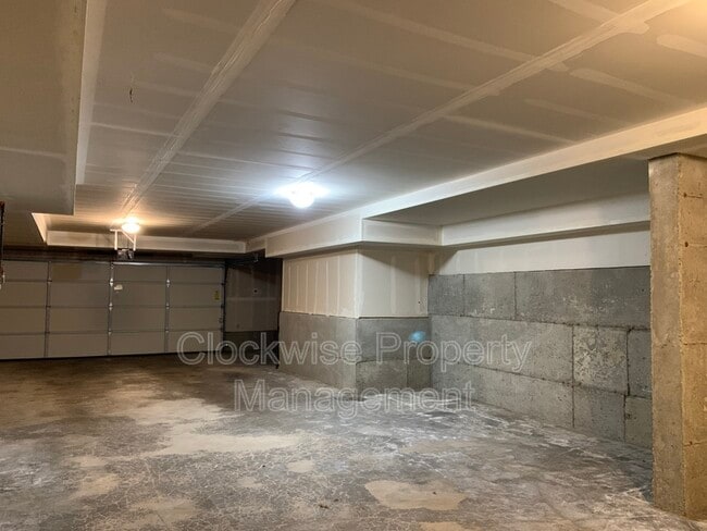 Building Photo - 11457 Portage Pl NW