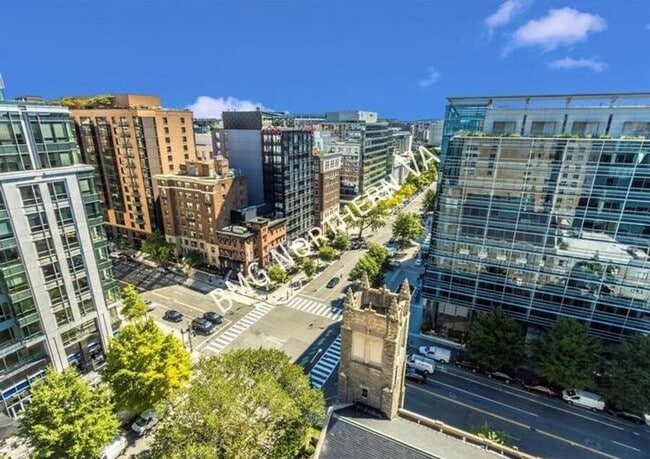 Building Photo - 1150 K St NW