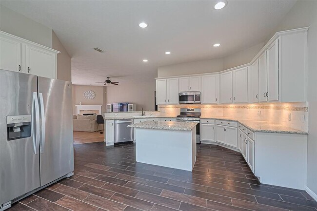 Building Photo - 21122 Lilac Meadows Ln