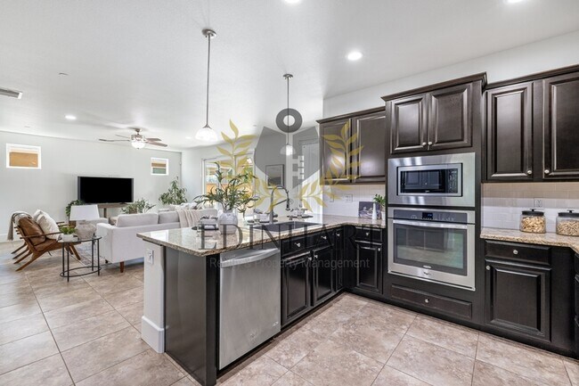 Building Photo - 1632 N Broadbent Ln