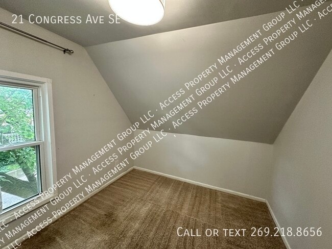 Building Photo - 21 Congress Ave SE