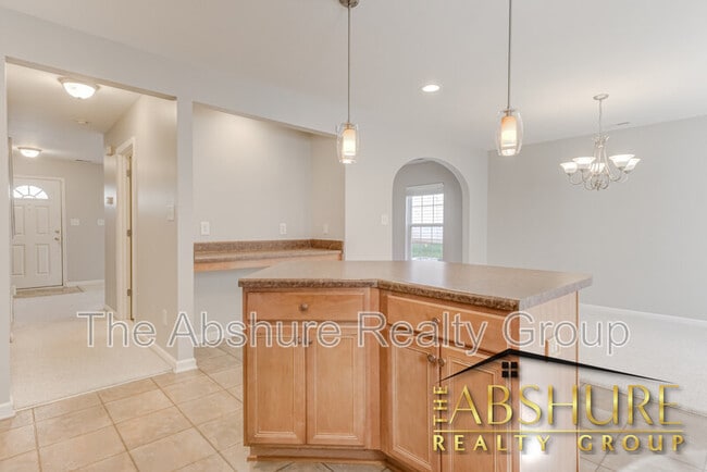 Building Photo - 5223 Malik Dr