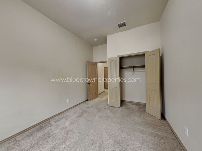 Building Photo - 2172 Liriope Ln