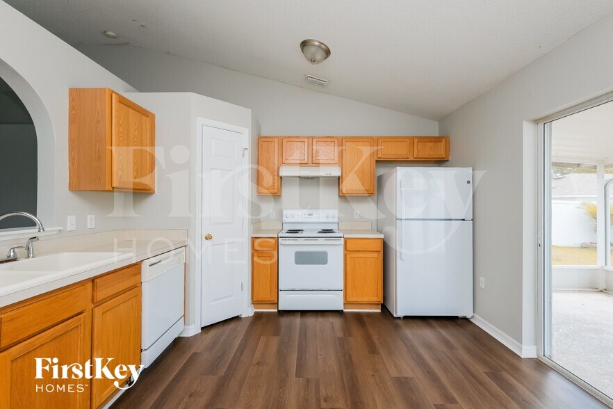 Building Photo - 11153 Summer Star Dr