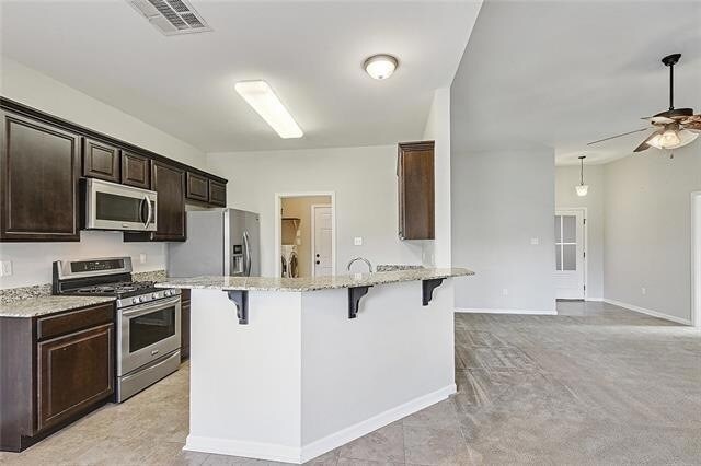 Building Photo - 380 Mansfield Dr