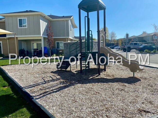 Building Photo - 3526 E Grand Forest Dr