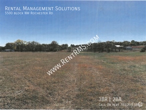 Building Photo - 5500 NW Rochester Rd
